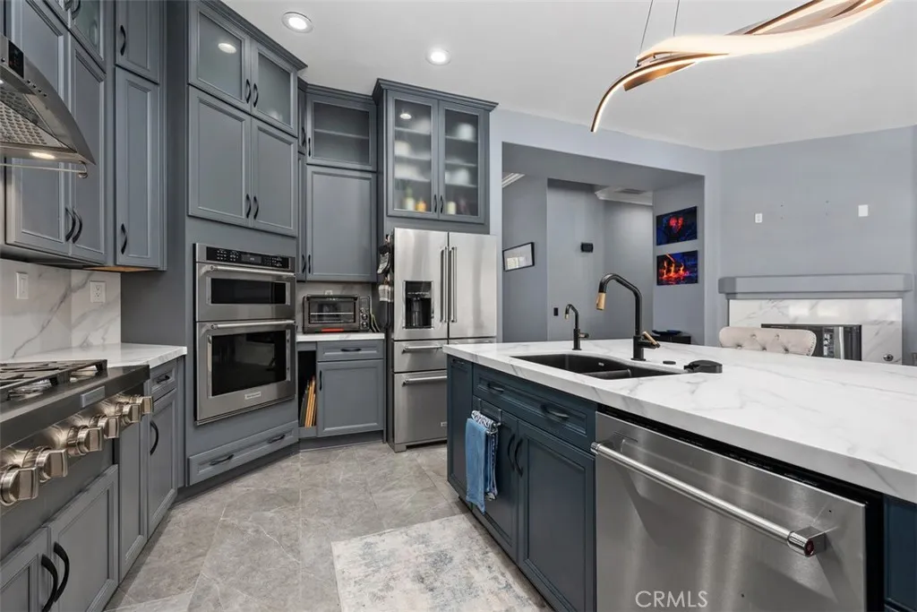 185 Alabaster, Perris, California 92570 home-pic-8